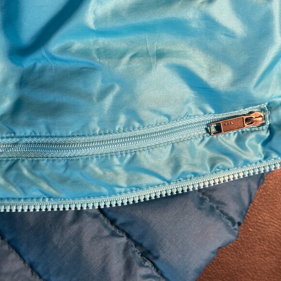 Patagonia DOwn Sweater Jacket, Blue, XL - Picture 4 of 10